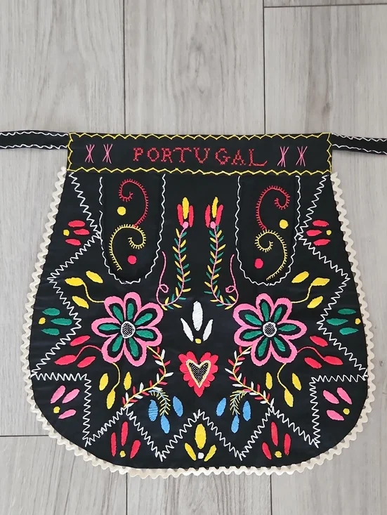 Portugal Embroidered Apron Pocket Colorful Floral Stitch Portuguese