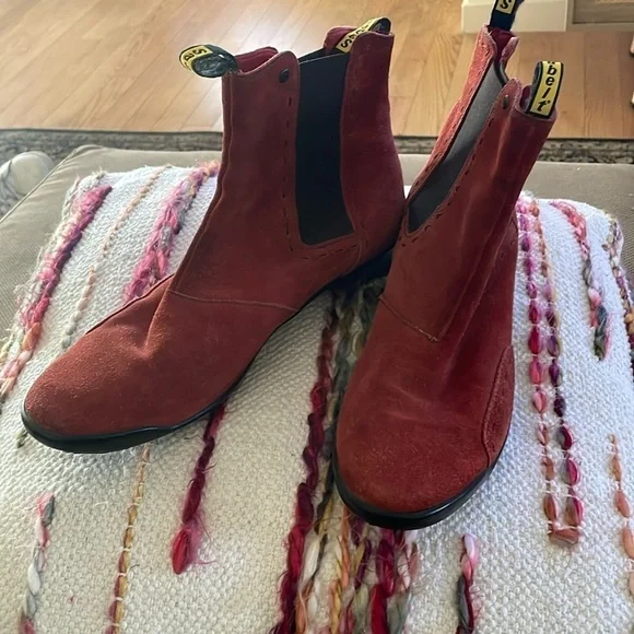 Sabelt FastBack Rust Suede Chelsea Boot Unisex
