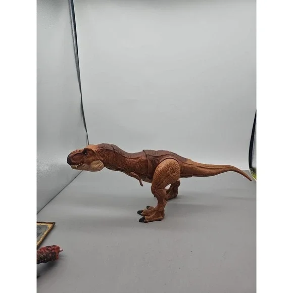 2018 Mattel Jurassic World Fallen‎ Kingdom Thrash N'Throw T-Rex Needs Batteries