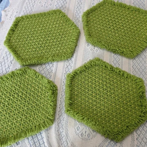 4‎ VTG Handmade Crochet Hot Pads Pot Holders Trivets Placemats Retro Kitchen