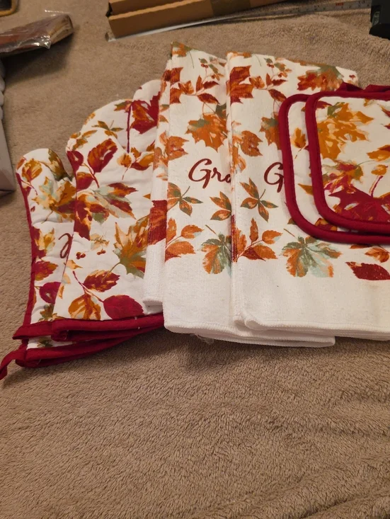 Floral Oven Mitt and Pot Holder Set in Autumn Colors