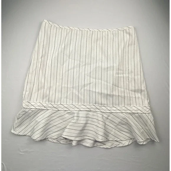 Jodi Kristopher White Black Dotted Stripe Ruffle Hem Mini Skirt Size 5 9675-X210