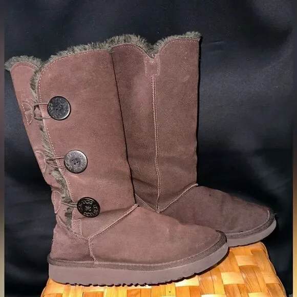 UGG Tall Bailey 3 button chocolate brown sz 7 EUC
