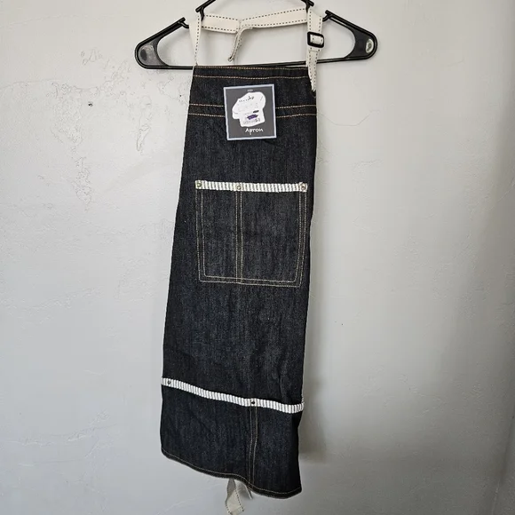 Haute Foodie NWT Dark Wash Denim Apron with White Straps Baker Cooking Gift Idea