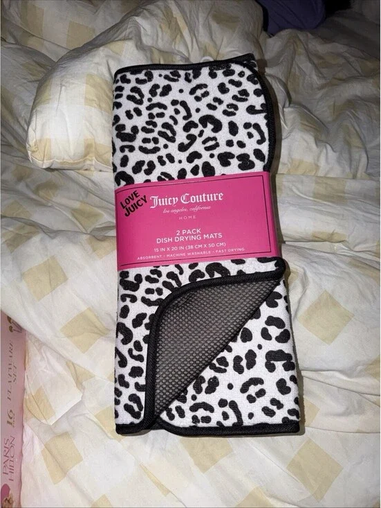Juicy Couture 2 pack Drying Mats Black/white Cheetah print 15