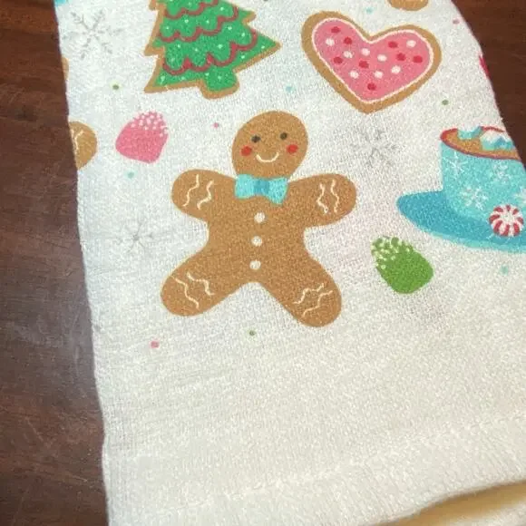 Holiday Towel Set- White Cotton- Gingerbread-Christmas-Kitchen