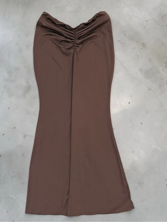 Ruched Low-Rise Brown Maxi Skirt — Women's Maxi Skirt