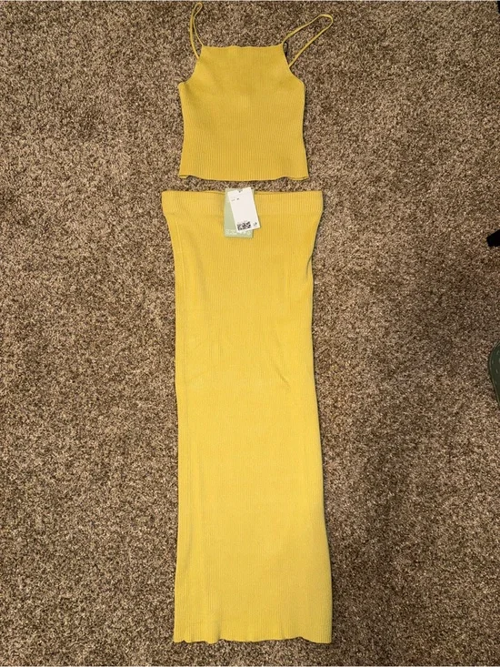 H&M Yellow Ribbed Midi Skirt with Matching Crop Top