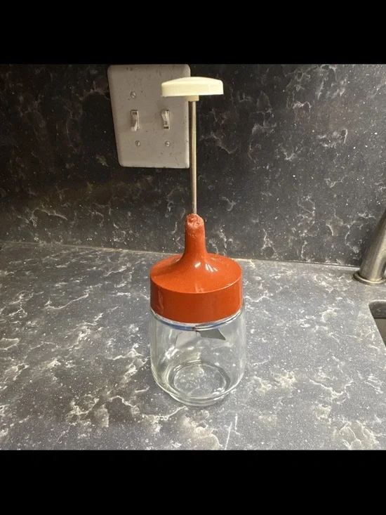1970 Gemco Manual Nut Chopper w/ Glass Jar, orange Lid & Plastic Handle