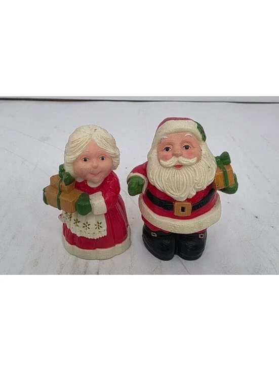 Vintage Classic Hallmark Plastic S&P Shakers Santa & Mrs.Claus Set 3