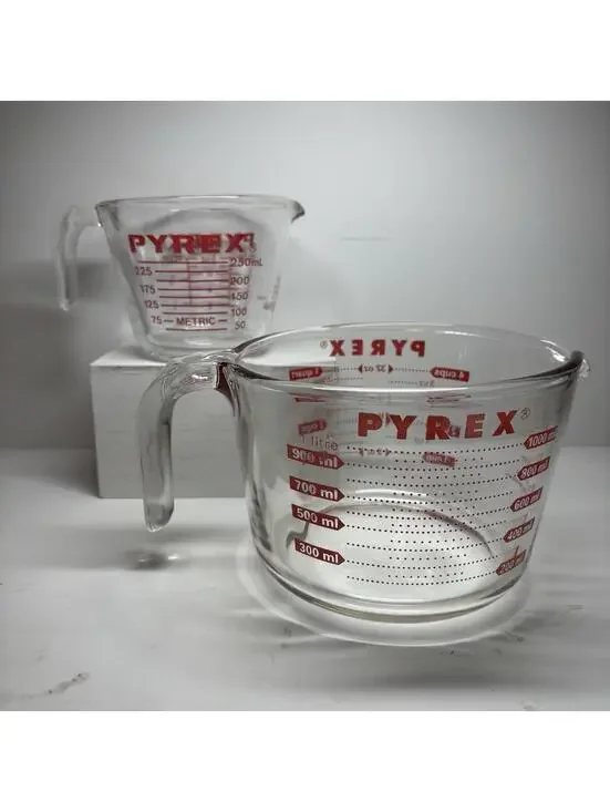Vintage Pyrex Glass Measuring Cup Lot 1 Litre 1000ml & 250ml Red Lettering 2pc