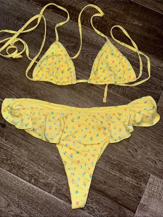 Frankies / Pam Anderson Bikinis Bright Yellow Bikini Bottom