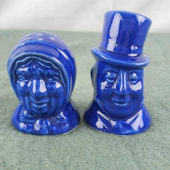 Vintage W.C. Fields Top Hat Blue‎ Glaze 3.25