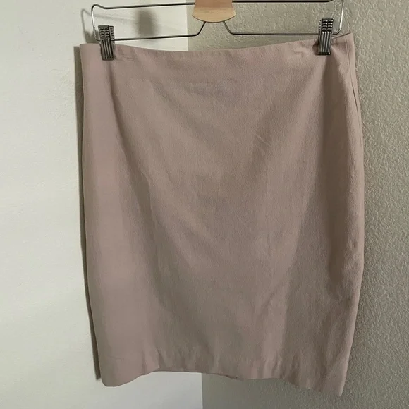 Ann Taylor 90s minimalist Pencil Skirt cotton ivory cream size 10 quiet luxury