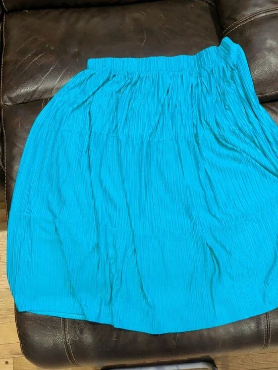 Torrid Dynasty Green Maxi Knit Pleated Skirt - Elastic Waist