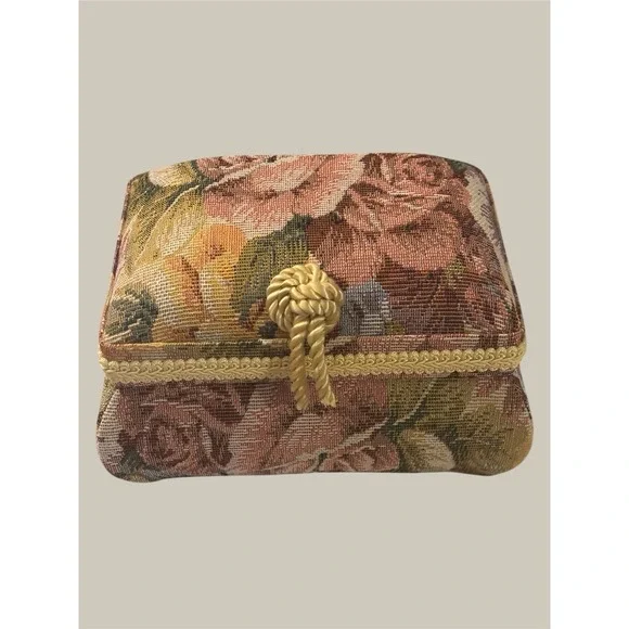Sewing Crafts Basket‎ Tapestry Look Cushion Top Gold Braid Trim Tassel Brand NEW