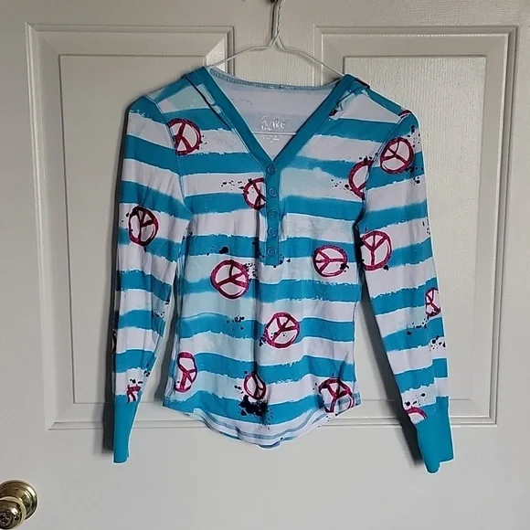 Justice, girls, size 12 peace shirt.