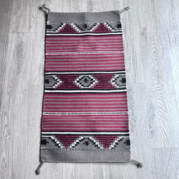 VTG Navajo Handwoven Wool Rug 40x20