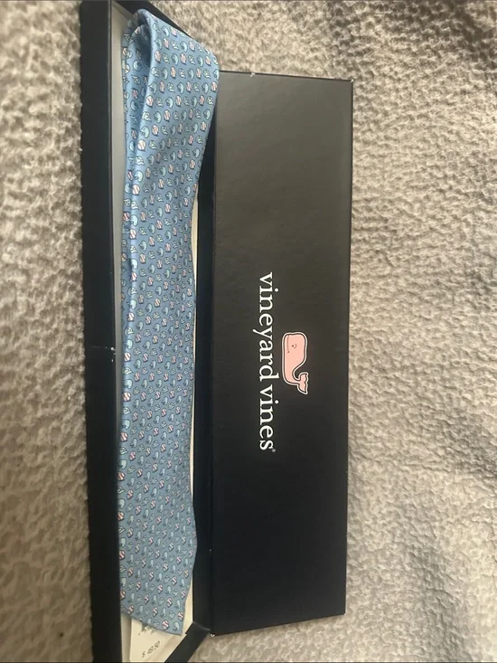 Vineyard Vines Light Blue Whale Repeat Tie
