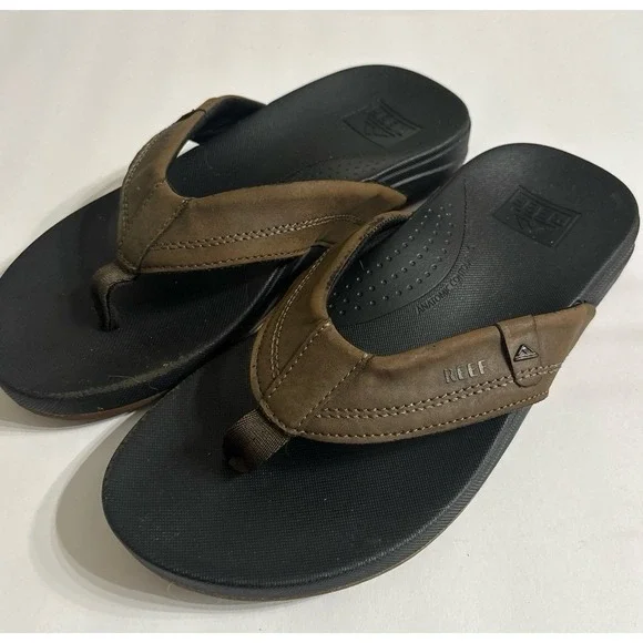 Reef Brown Flip Flops (size 7)