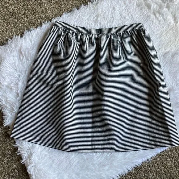 Alice + Olivia Francy’s Skirt Striped Mini Elastic Waist Zipped Back Lined‎ Sz 6