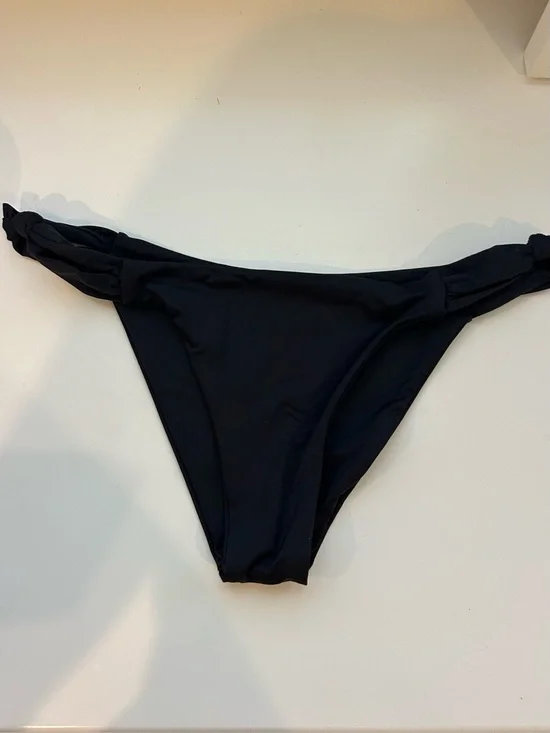 Frankie's bikinis bottoms black size medium