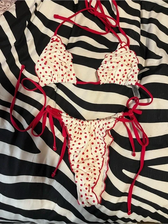 Cutie pie red and white polka dot bikini from Frankie’s bikinis x PINK