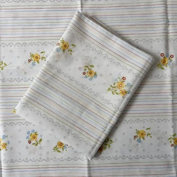 Vintage Thomaston New Era Queen Flat sheet‎ with 2 pillowcases striped floral
