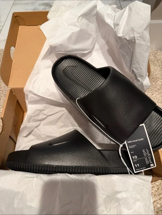 Nike Men’s Black Calm Slide  Slip-On Sandal Size 10 Mens, 11 Womens -New in box.