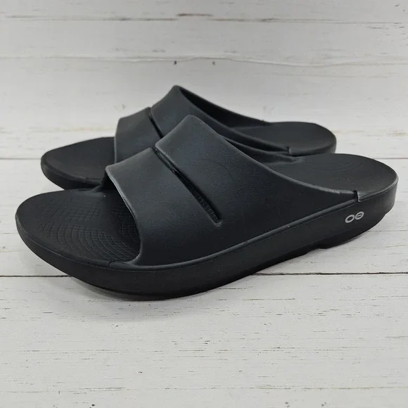 Oofos OOahh Mens Size 10 Black  Recovery Summer Slide Sandals Arch Support‎