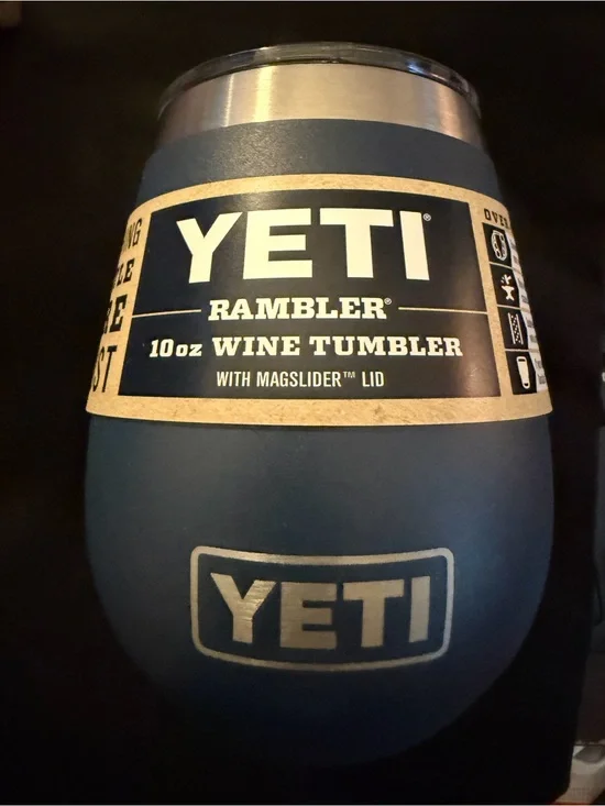 Yeti Blue Insulated Tumbler 10oz navy blue