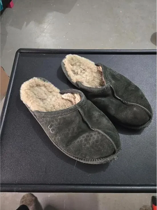 UGG Scuff Suede Sheepskin Slippers Dark Olive Green Size 10