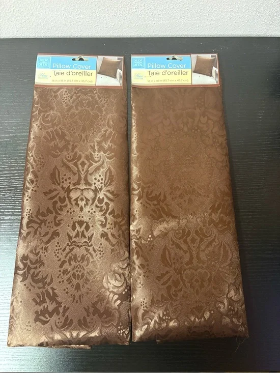 Set of 2 Brown Damask Floral 18x18 Decorative Throw Pillow Covers