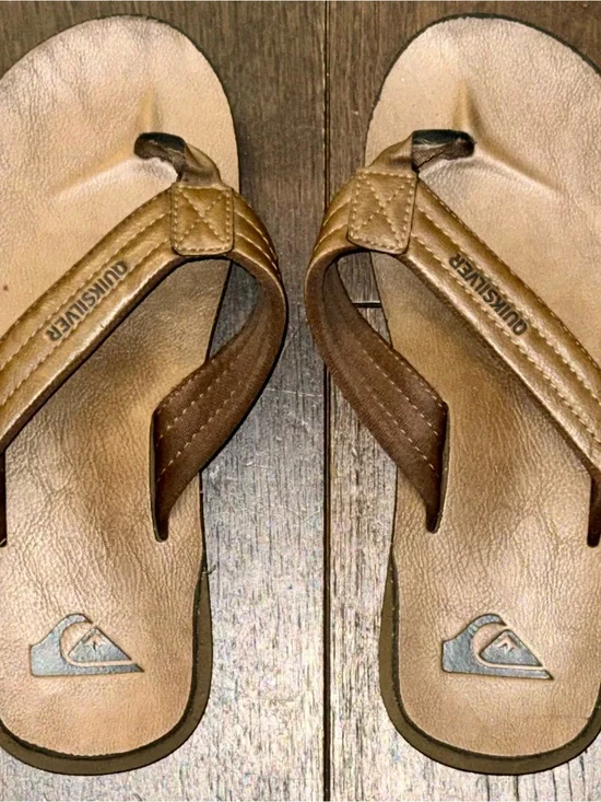 Quiksilver Brown Leather Men's Flip Flops Sandals