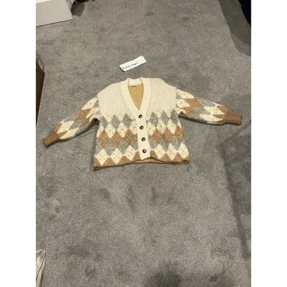Pull And bear V-Neck Single-Breasted Jacquard Knit Cardigan Oversize  Size Small