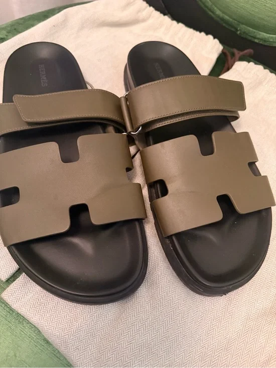 Hermès Chypre Leather Sandals