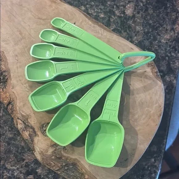 Vintage Lime Green Tupperware Measuring Spoon Set