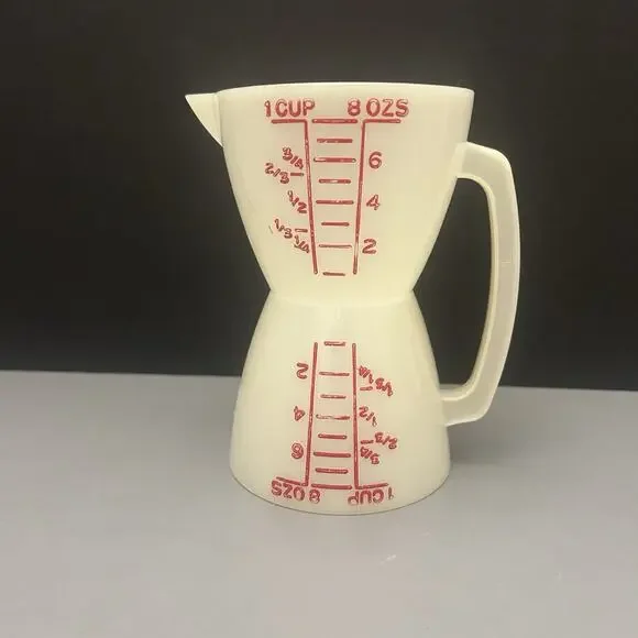 Vintage Tupperware Wet and Dry Twin Measuring Double 1 Cup/8 oz Red Letters