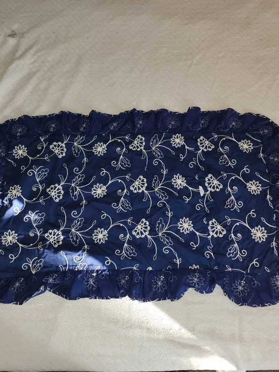 Two Vintage Fieldcrest Mills Blue White Embroidered Floral Bed Sham Standard USA