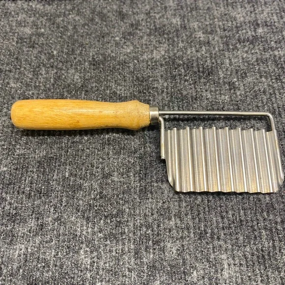Vintage Crinkle Cutter Wavy Vegetable Slicer Potato Fry Cutter Wood Handle