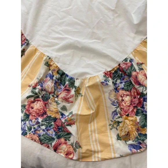 Vtg Twin Bedskirt‎ Floral Shabby Cottage Farmhouse Yellow Stripes Roses Peony