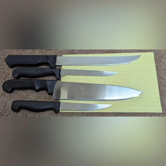 Unbranded Set of 4 Stainless Steel Knifes