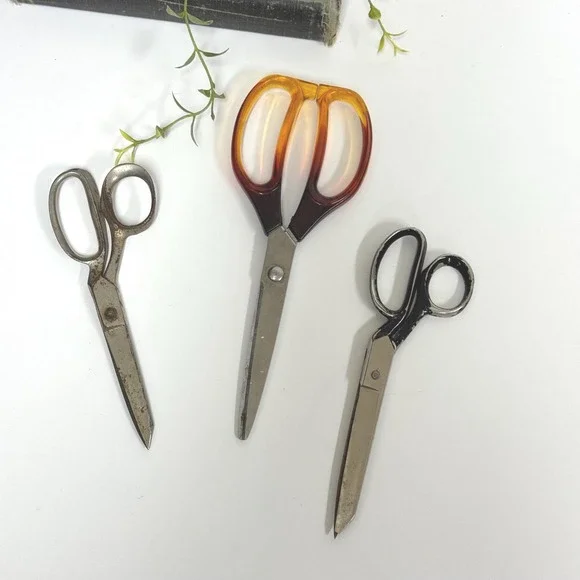Vintage scissors set of 3