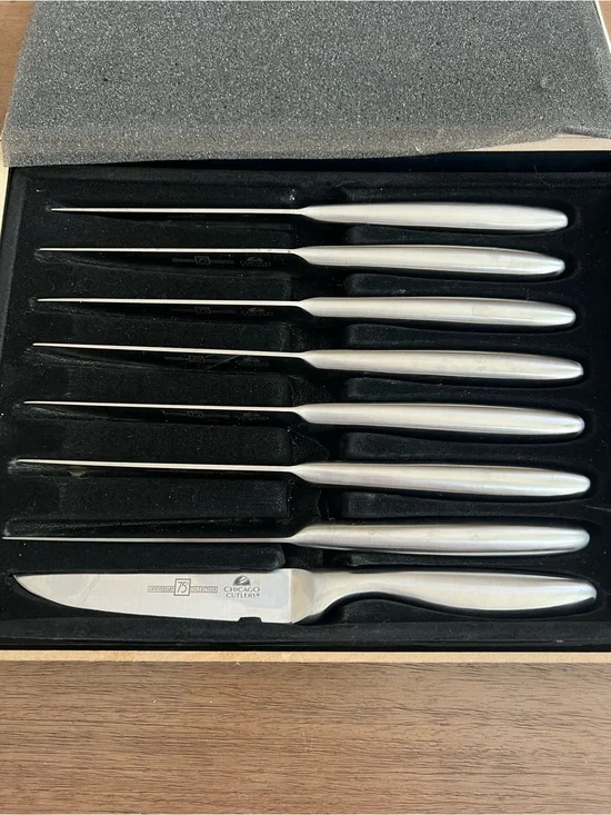 Chicago Cutlery 75th Anniversary Landmark Edition 8-Piece Steak Knife BOXSet NEW