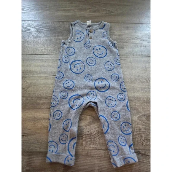 Old navy baby boy romper 12-18 mos