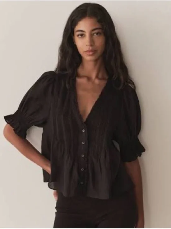 Doen Black Button-Front Peasant Blouse