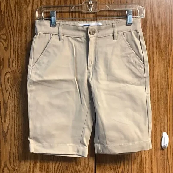 🔥5/20🔥 Old Navy Bermuda Khaki Shorts Sz 12 NWOT