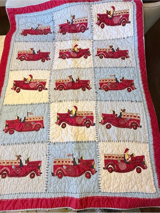 Vintage Pottery Barn Kids Red Fire Truck Engine Crib Quilt Toddler 33x45 EUC