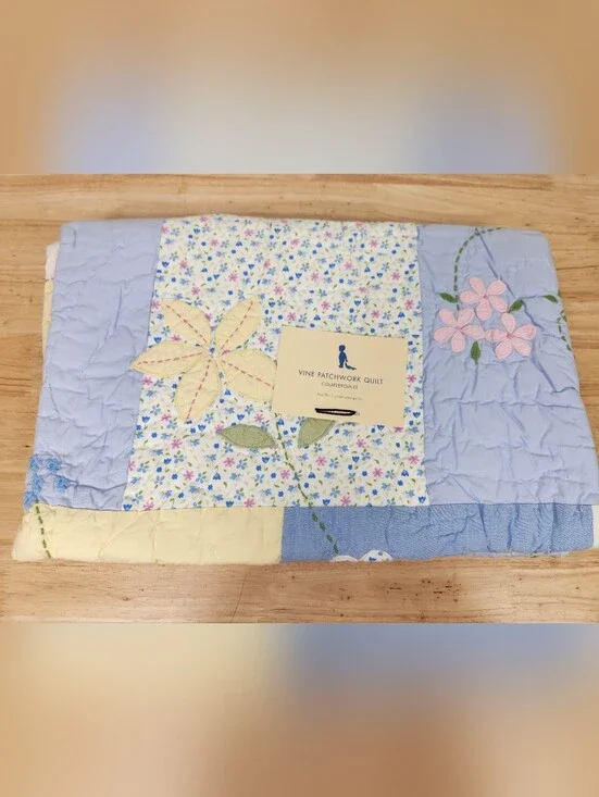 Pottery Barn Kids Vine Patchwork Crib/ Toddler Quilt 50x36 NOS Floral *Flaw*