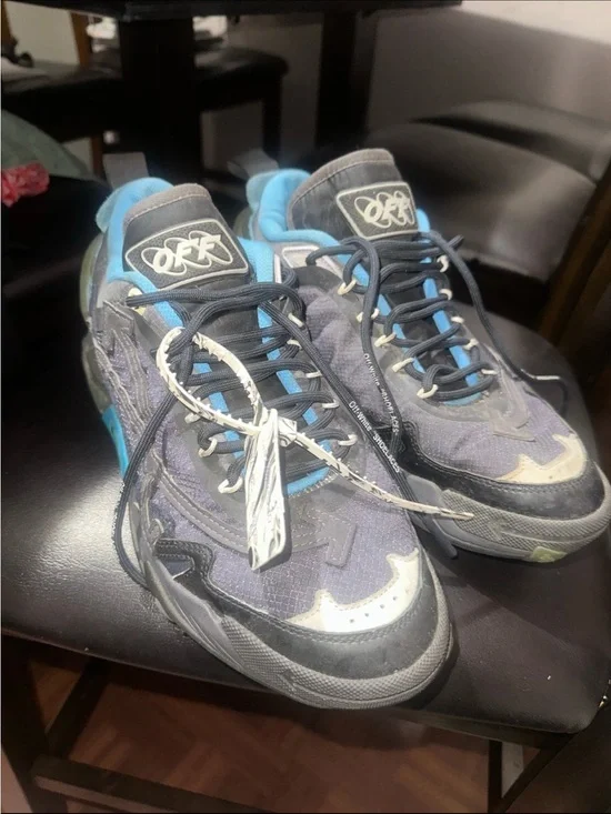 Off-white original Gray and Blue sneakers